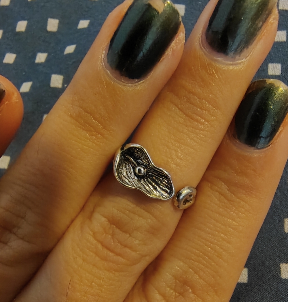Oyster Shell Adjustable Mini Ring - Picture 2 of 3